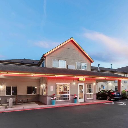 מלון Super 8 By Wyndham Gresham/Portland Area Or מראה חיצוני תמונה