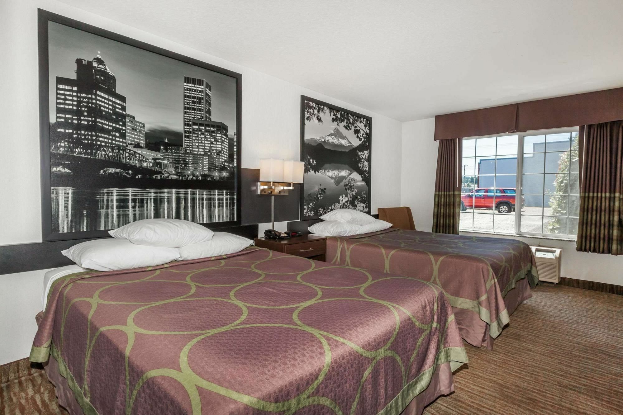 מלון Super 8 By Wyndham Gresham/Portland Area Or מראה חיצוני תמונה